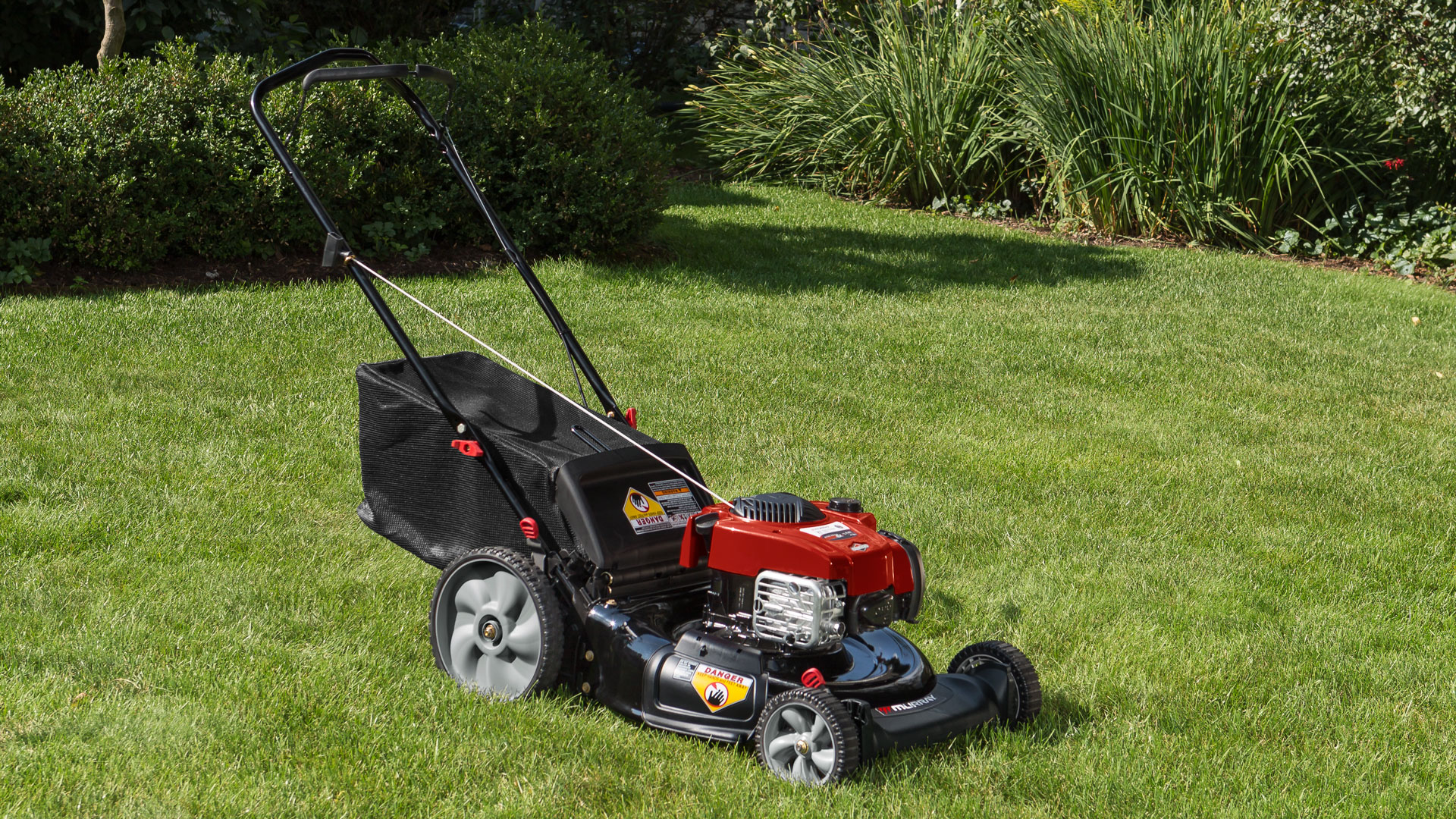 Murray 21 Lawn Mower with Mulching Rear Bag and Side Discharge